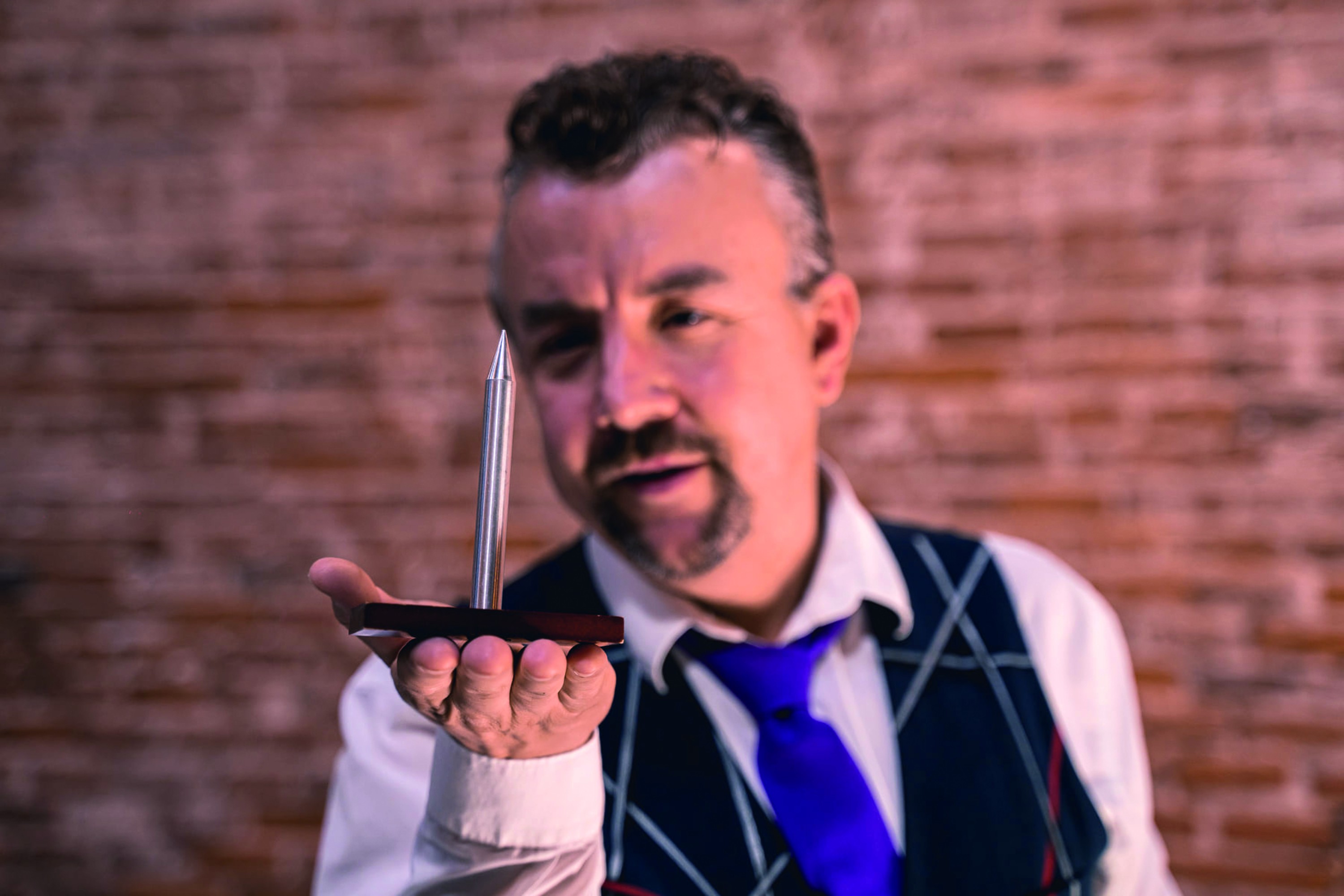 Óscar Escalante: Tres Grados